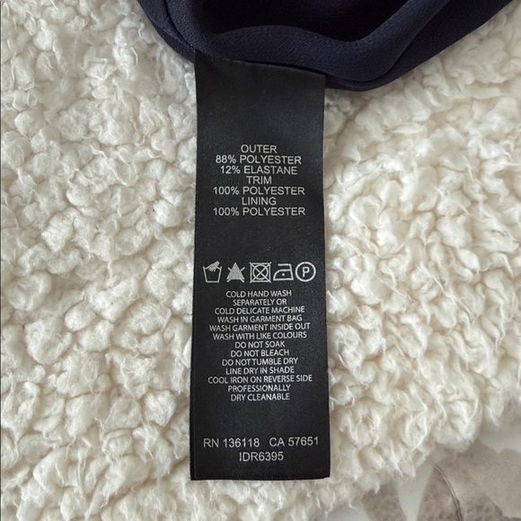 Elegant Navy Dress with Lace Details - Picture 9 of 14